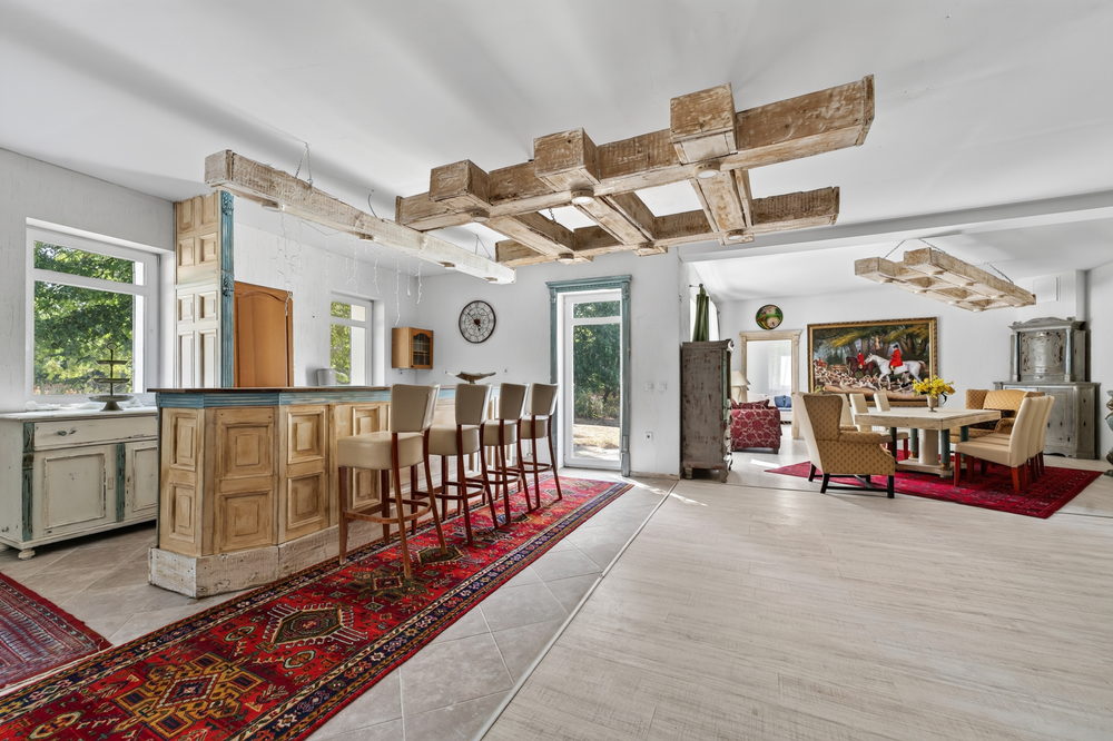 The bar and dining salon